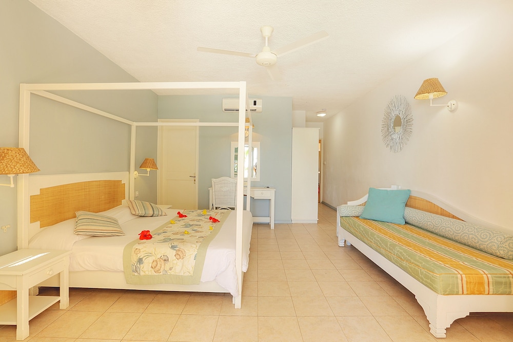 Suite, Sea View