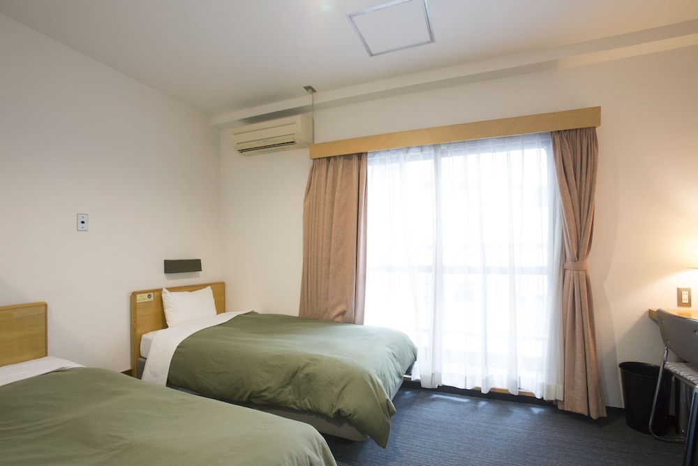 Twin Room, Non Smoking photo 1