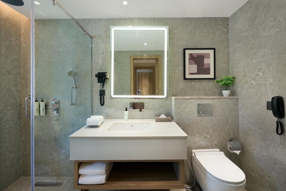 Suite, 1 King Bed