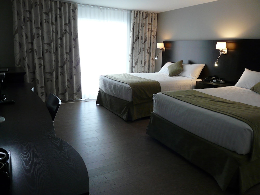 Room, 2 Queen Beds, Terrace, Ground Floor photo 2