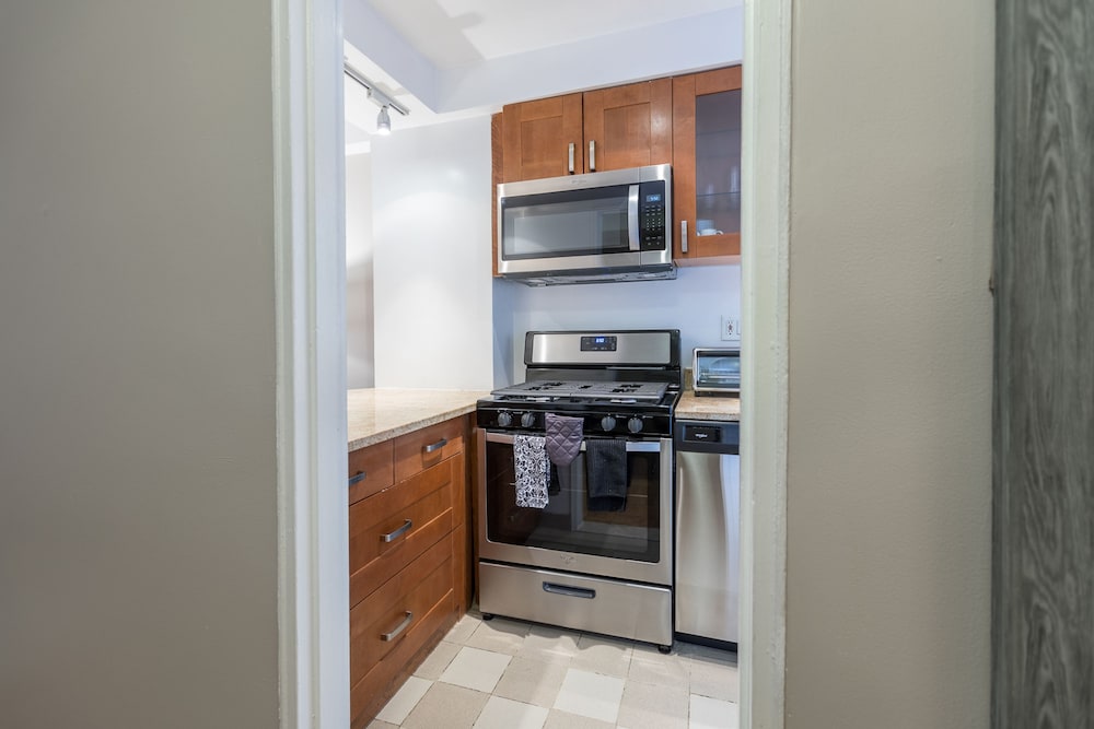 Apartment photo 2