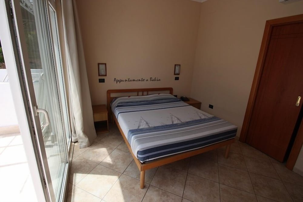Panoramic Triple Room, Terrace, Bay View (Appuntamento A Bahia) photo 1