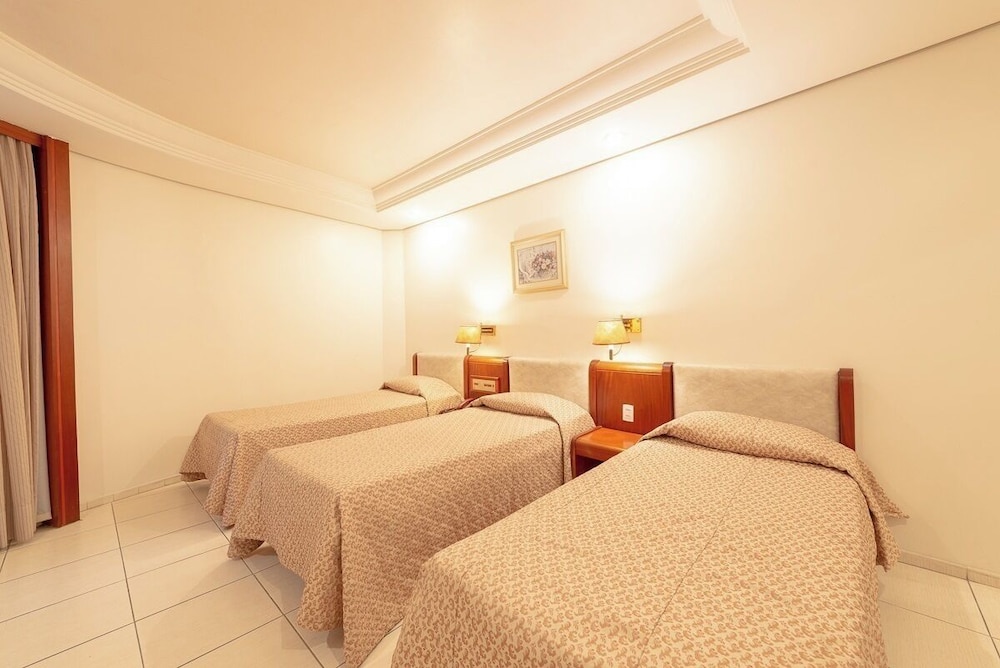 Standard Triple Room - Photo 2