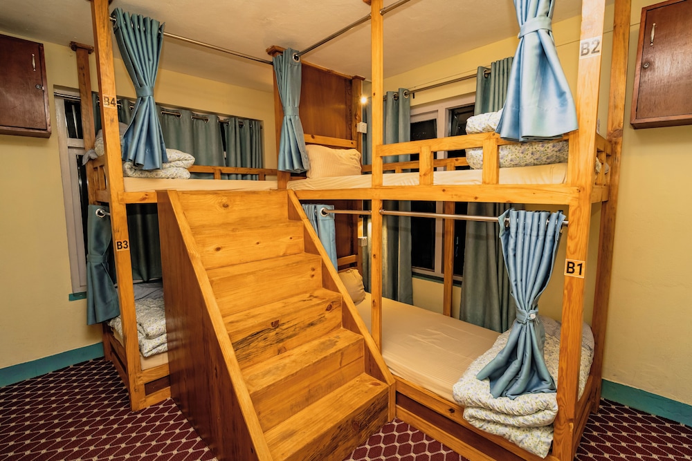 Standard Shared Dormitory, Garden View