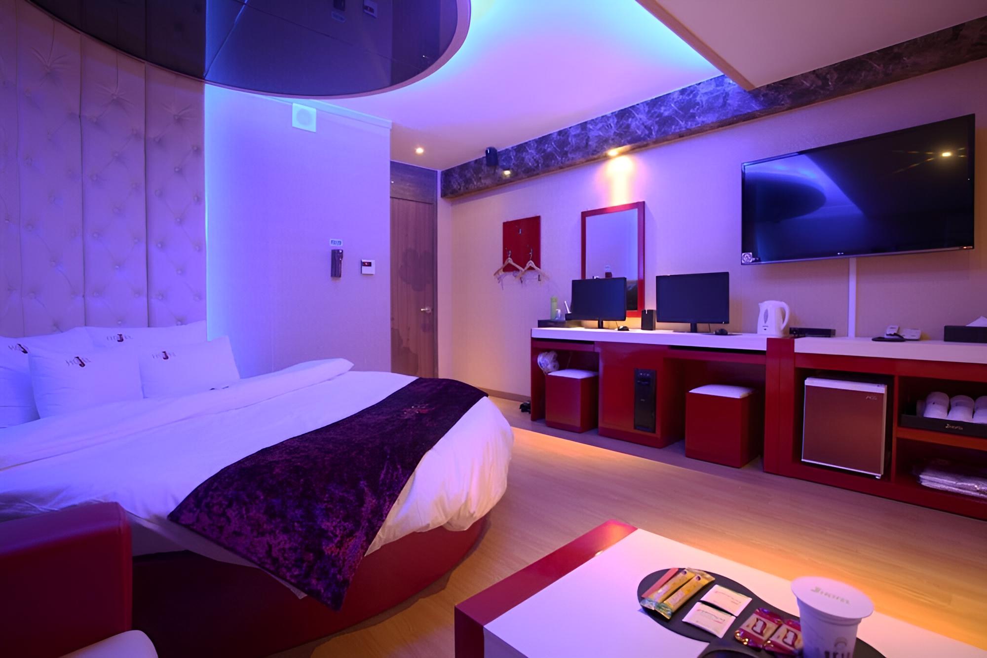 Room (Semi-Special Room) - Photo 11