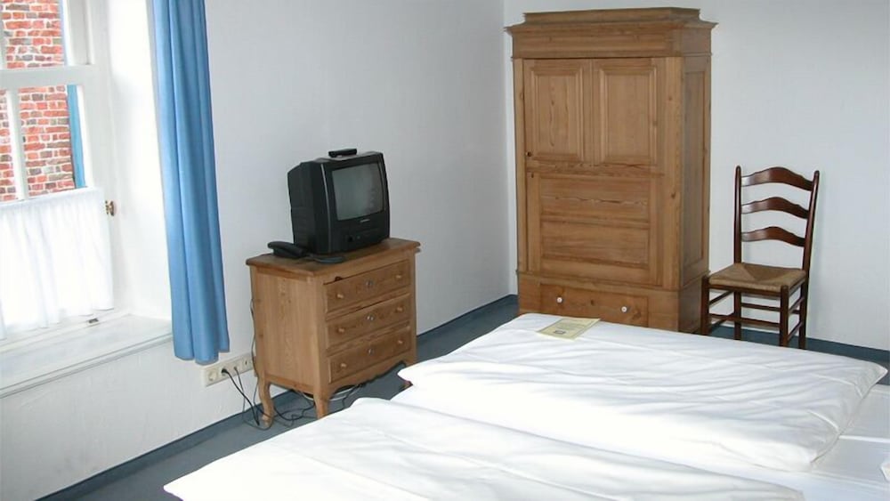Standard Double Room photo 2