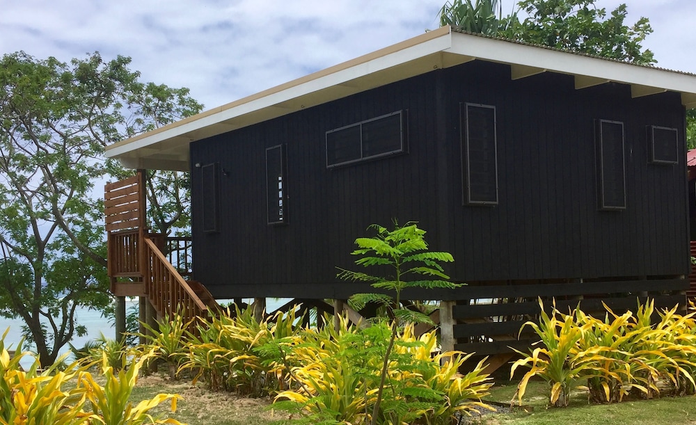 Villa, Beachfront 1