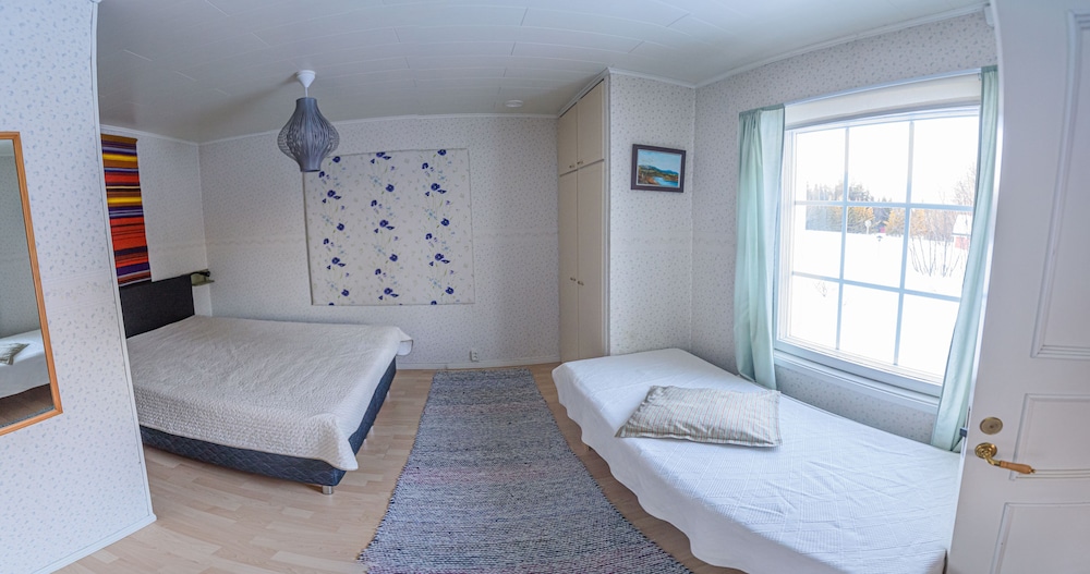 Family Apartment, 1 Bedroom, Non Smoking, River View photo 3