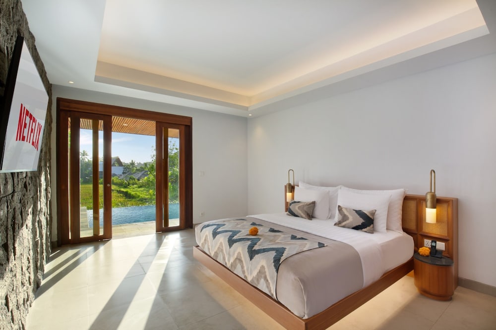 Grand 2 Bedroom Private Pool Villa with Ricefield View - Photo 6