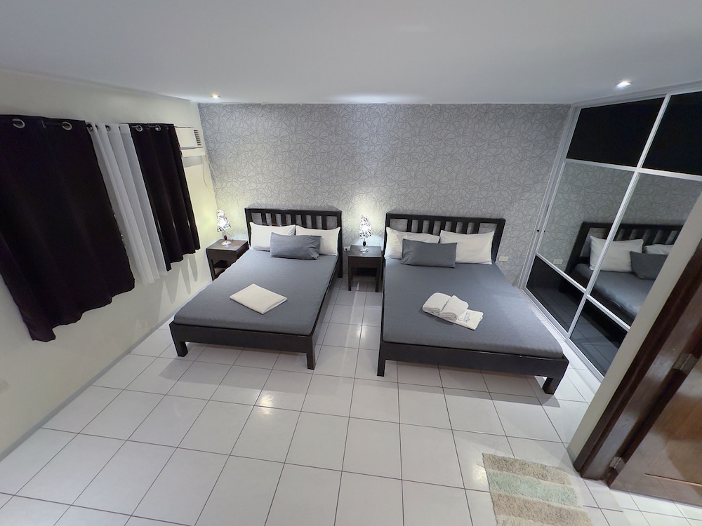 Standard Quadruple Room photo 3