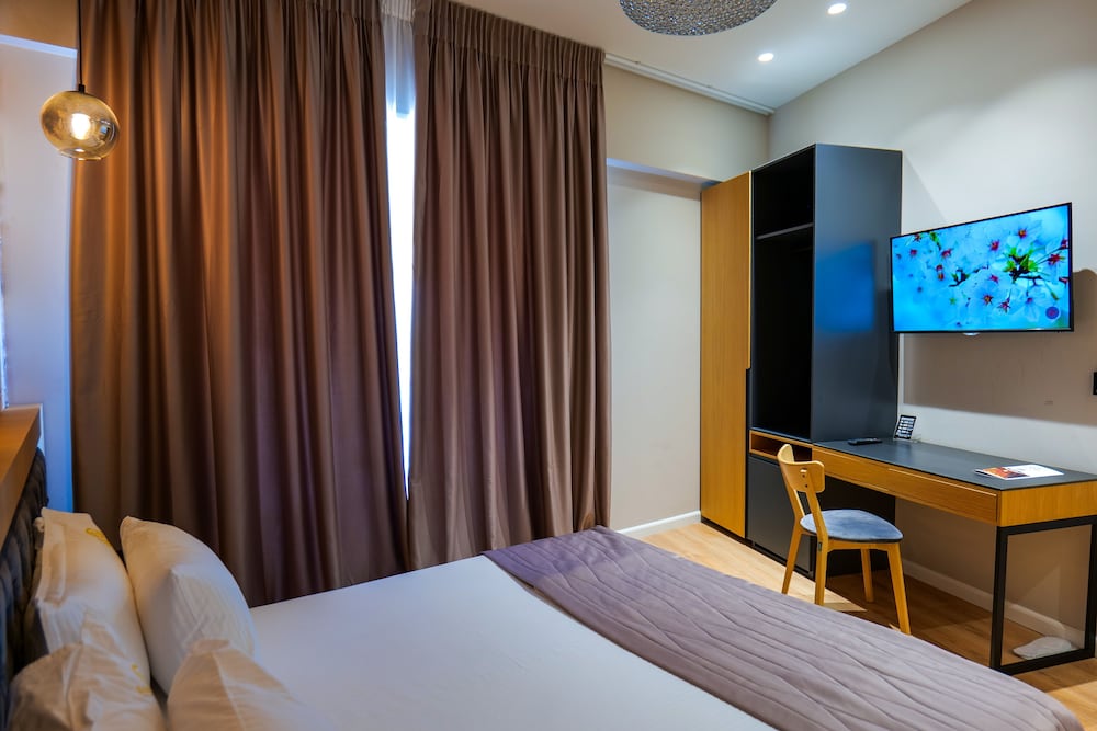 Deluxe Double Room, Balcony photo 2