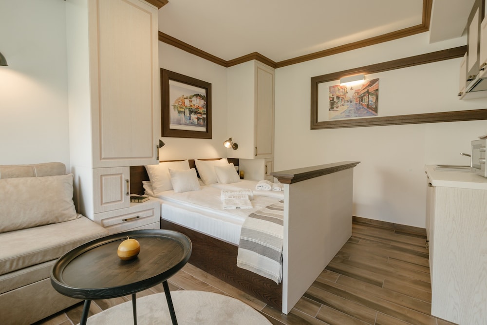 Triple Room, Garden View photo 3