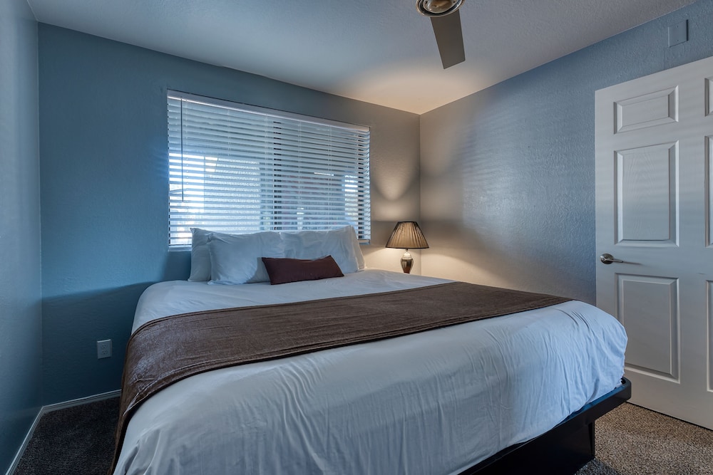 Luxury Apartment photo 3