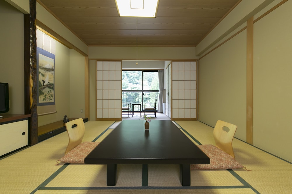 Japanese Style Room, Mountain View, Half board, Non Smoking photo 1