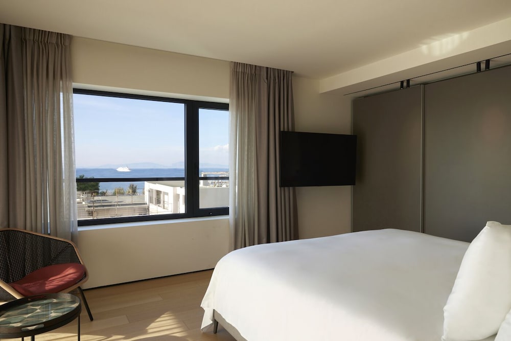 One Bedroom Suite SeaSide View