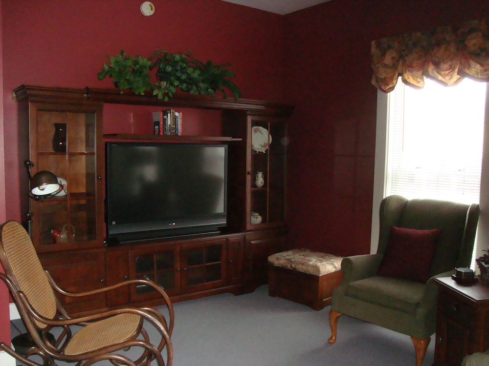 Bartlett Falls Suite photo 3
