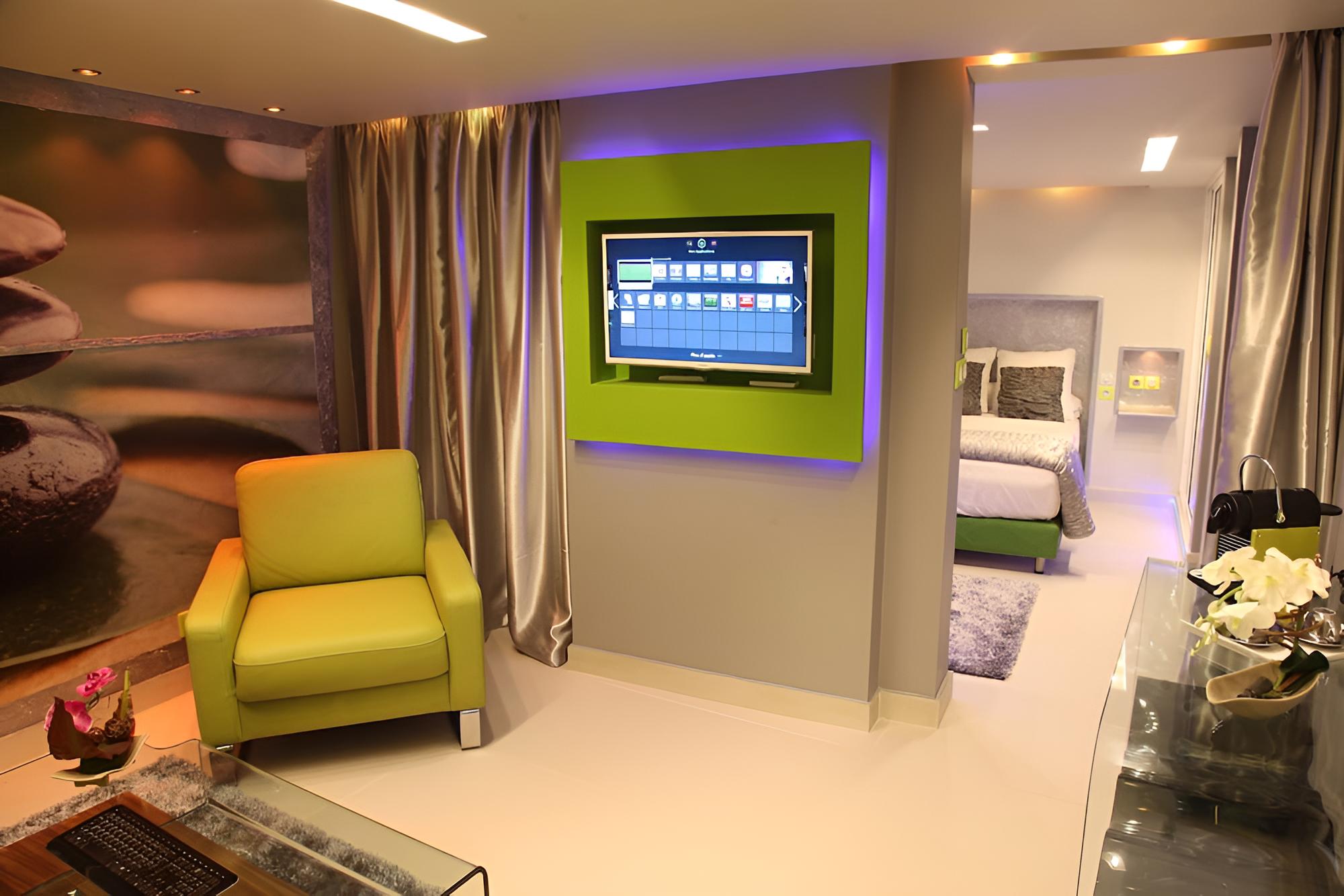 Suite (Zen) photo 2
