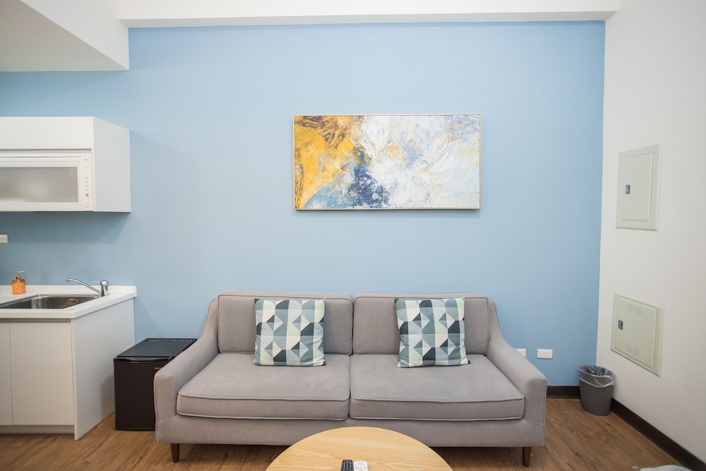 Deluxe Suite, 1 Bedroom Suite, 2 Single Beds, Balcony - Photo 13