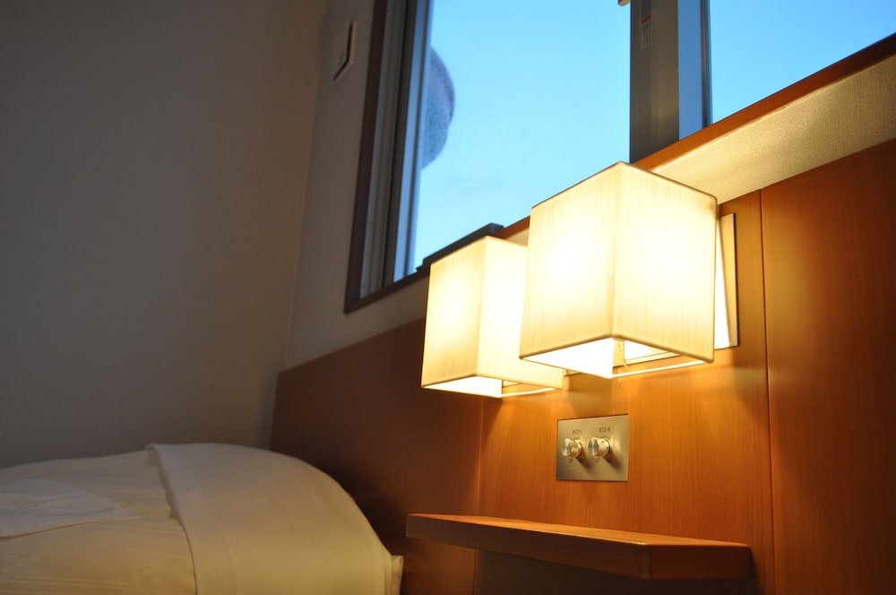 Semi-Double Room, Non-Smoking (Semi-Double Bed x1) photo 3
