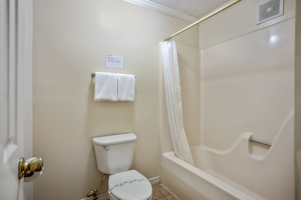 Standard Room, 1 Double Bed, Smoking - Photo 3