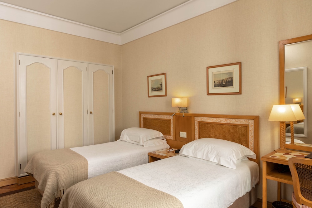 Petite Double Room - Photo 7