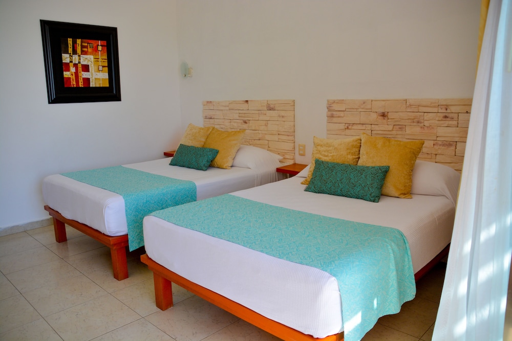 Standard Room, 1 Bedroom, Ocean View, Oceanfront - Photo 12