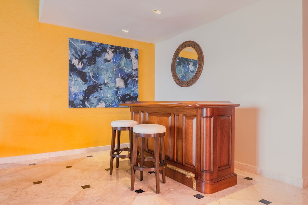 Suite, Oceanfront (penthouse, Butler Service)