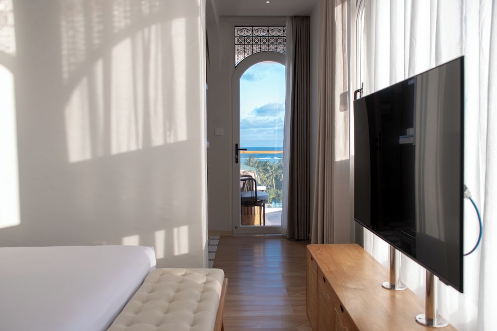 Deluxe Infinity Seaview photo 2