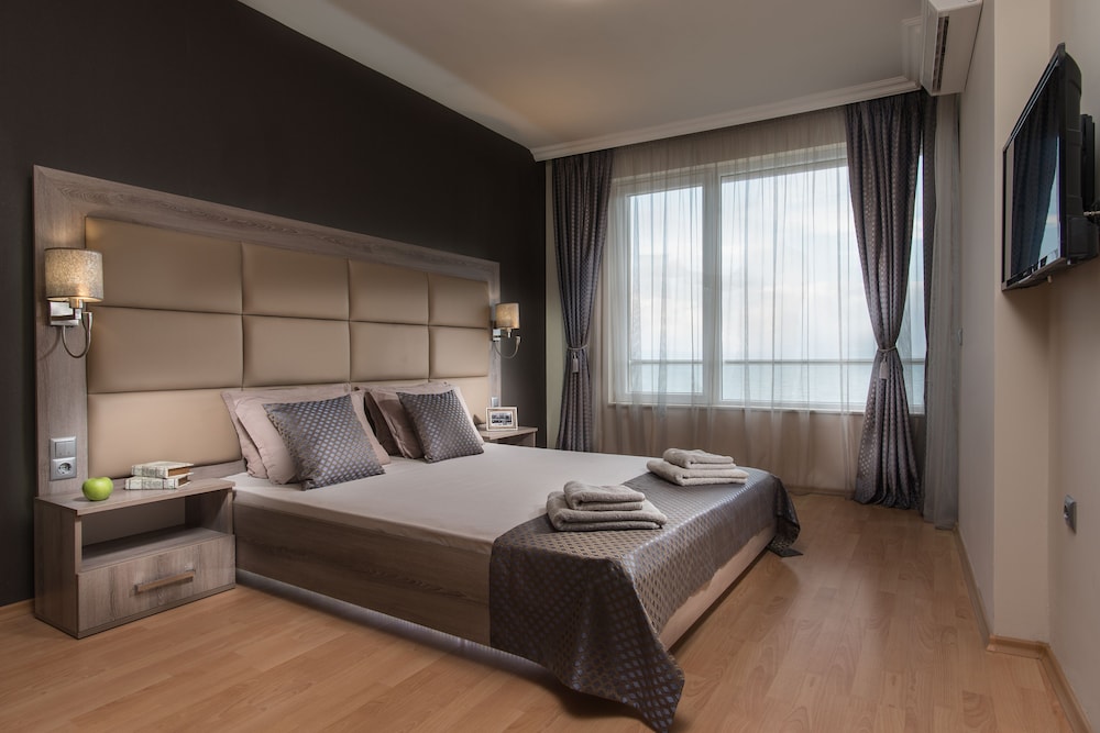 Luxury Apartment, Balcony, Sea View photo 2
