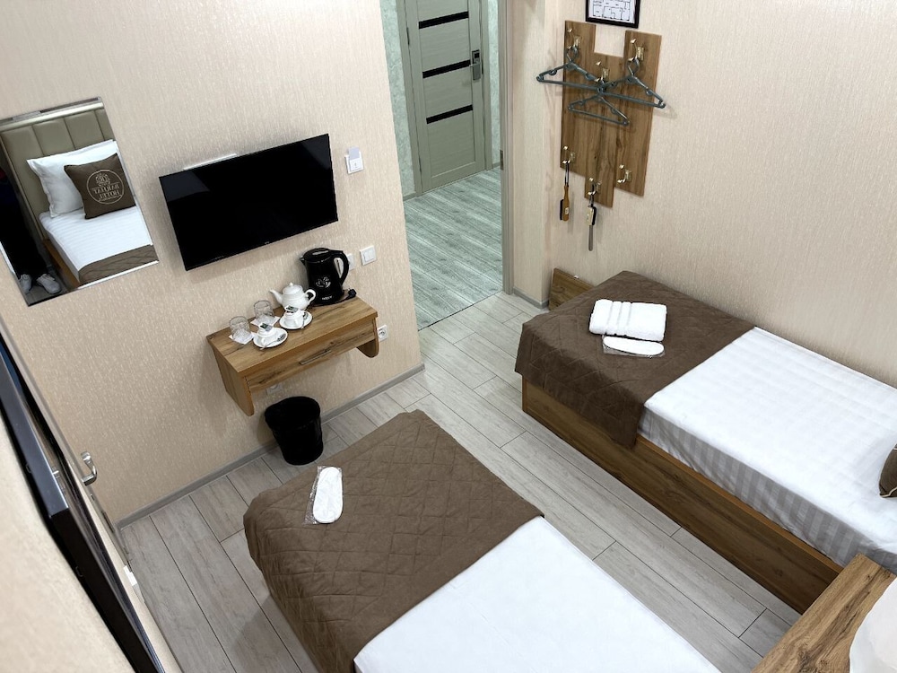 Basic Twin Room - Photo 5