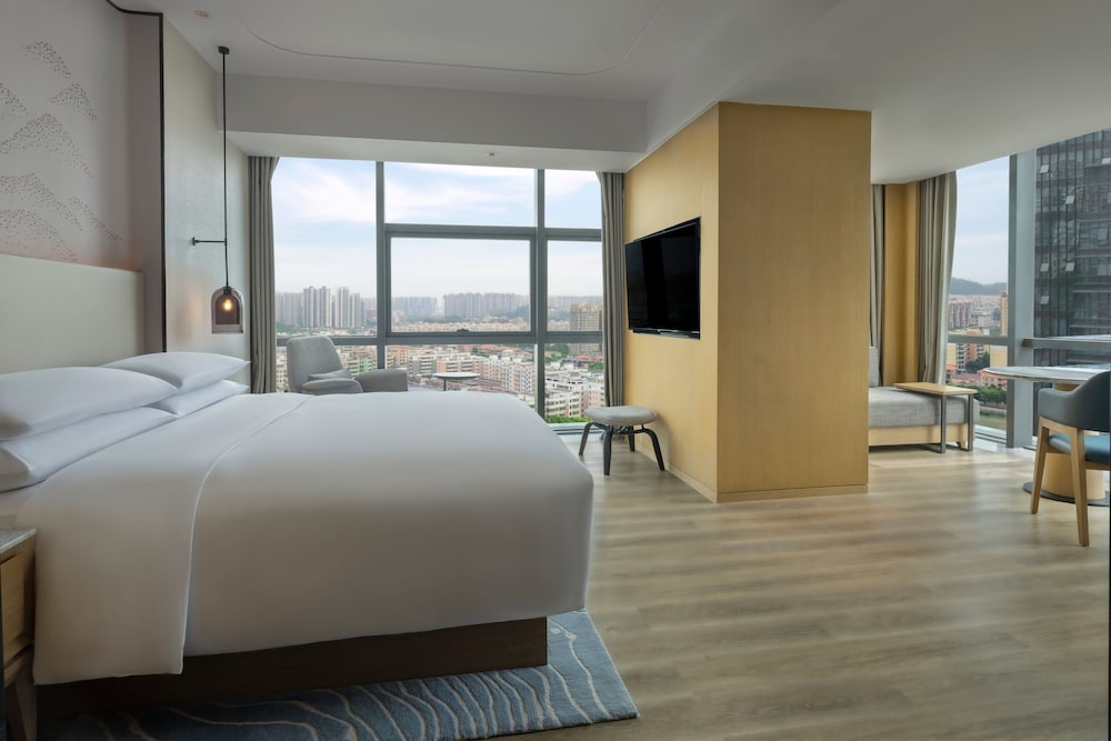 Deluxe Suite, 1 Bedroom, City View - Photo 1