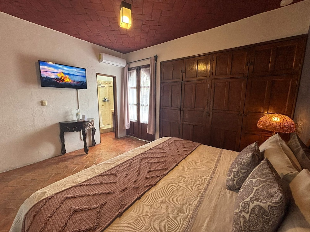 Deluxe Room, Balcony, Garden View