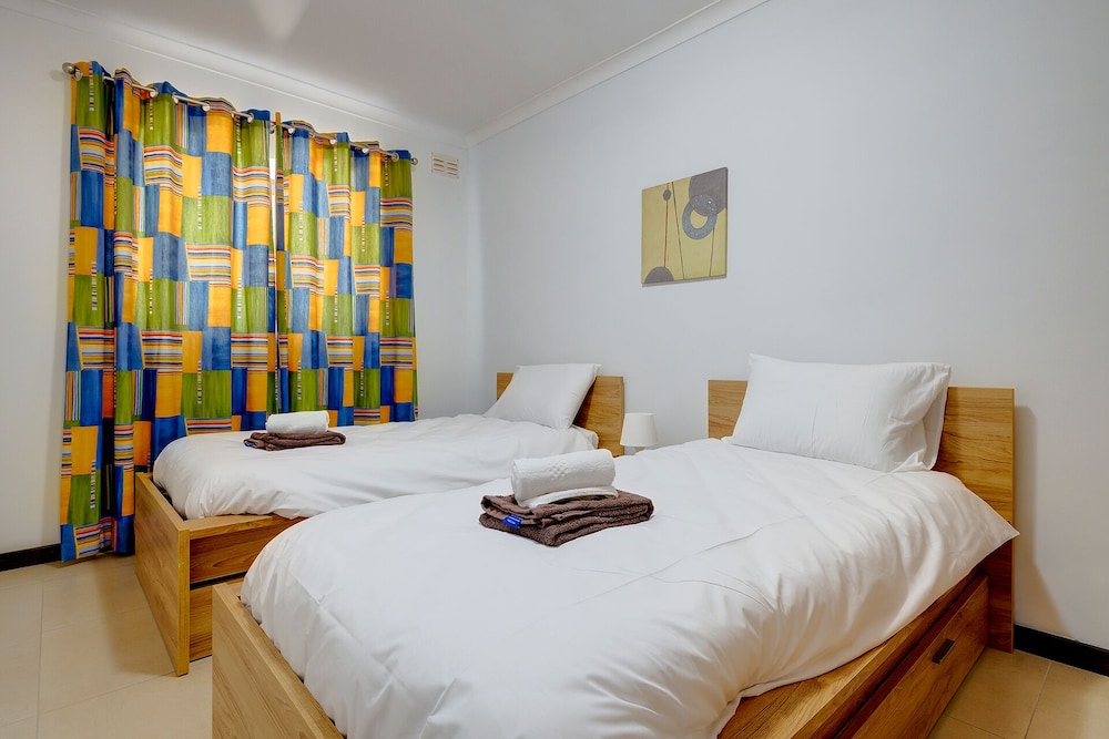 Apartment (2 Bedrooms)