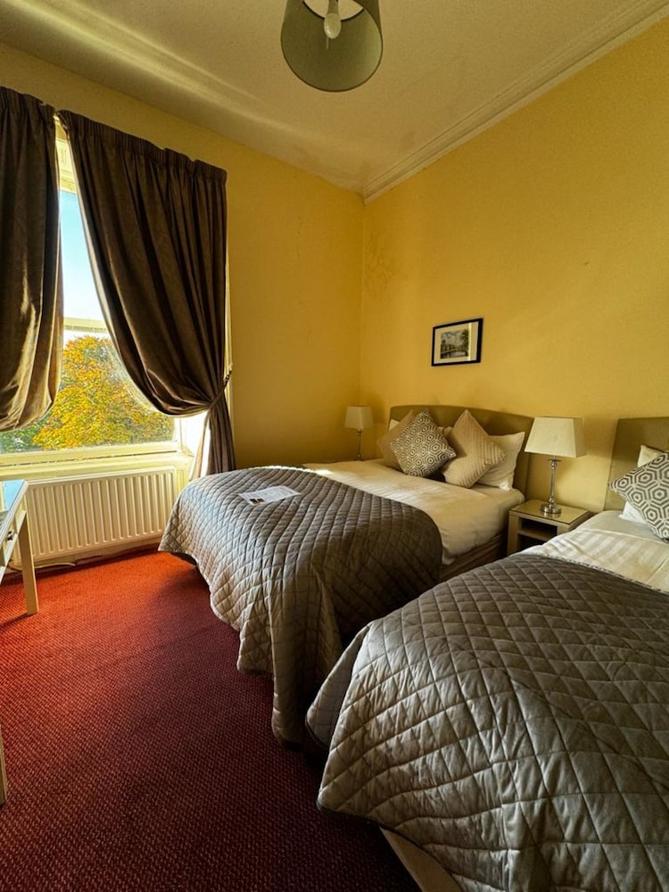 Standard Triple Room, 1 Bedroom, Ensuite photo 1