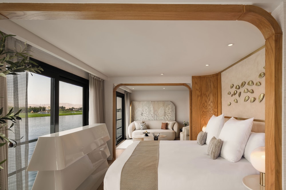 Presidential Suite, River View