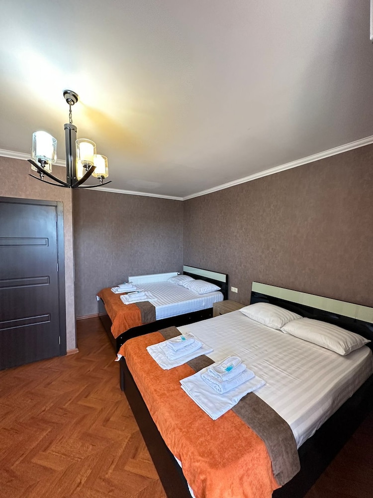 City Quadruple Room photo 1
