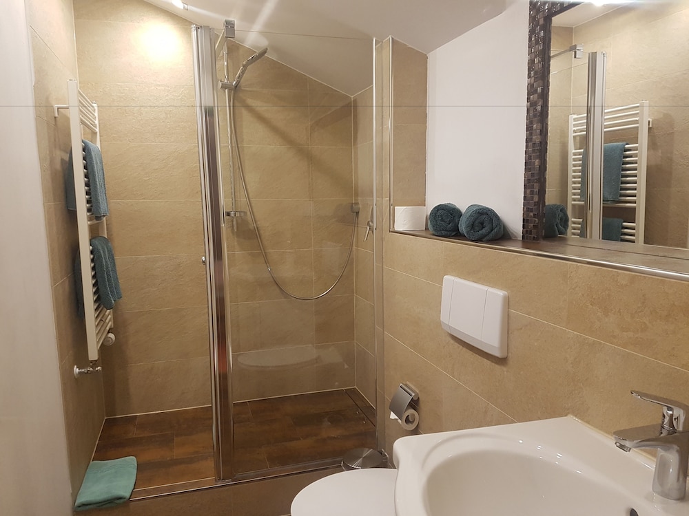Economy Double Room, 1 Bedroom photo 2