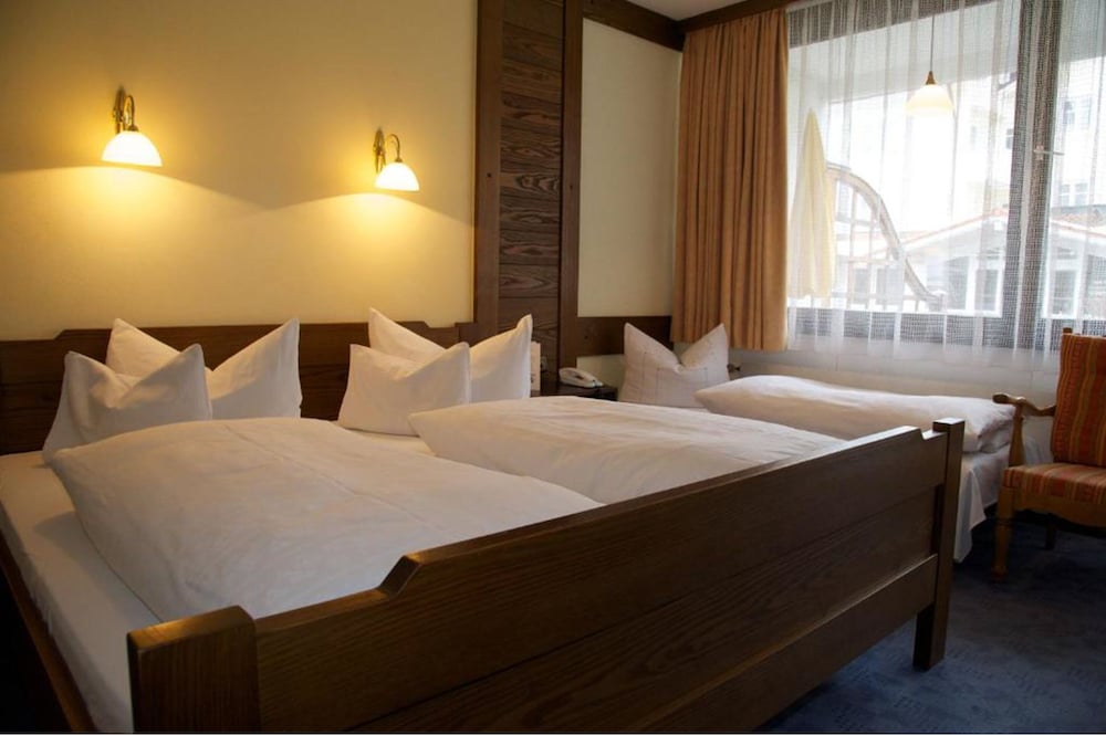 Basic Triple Room, 1 Bedroom photo 2