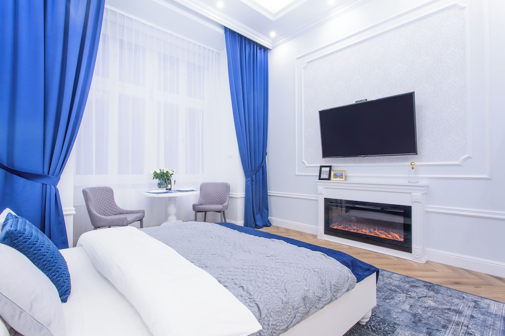 Royal Studio Suite