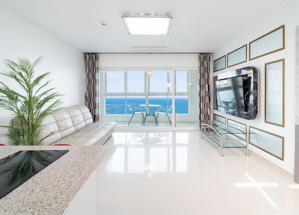 Ocean View A8
