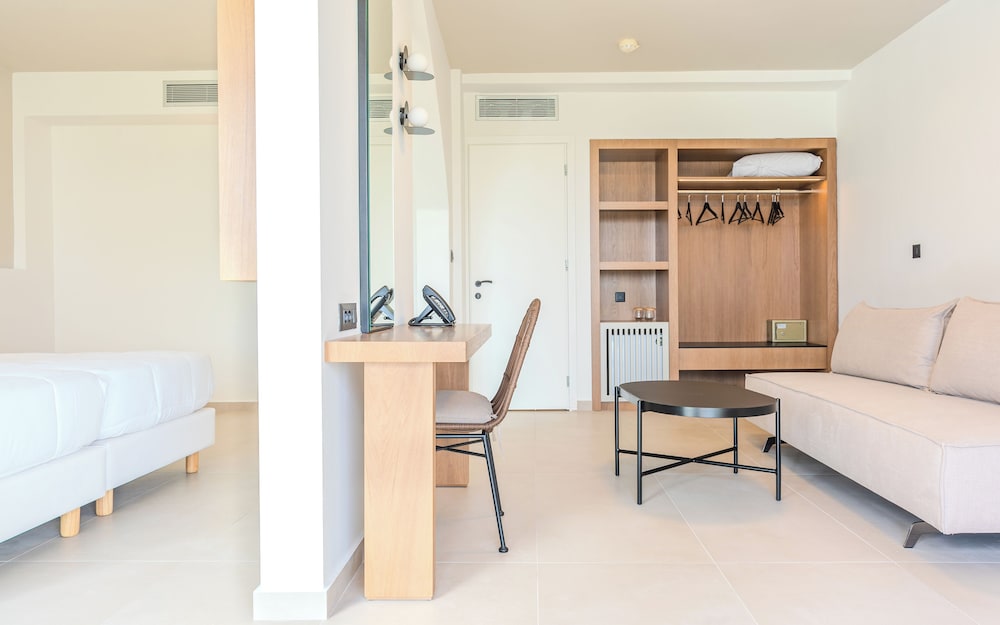 Premium One bedroom Suite with sea view - Photo 7