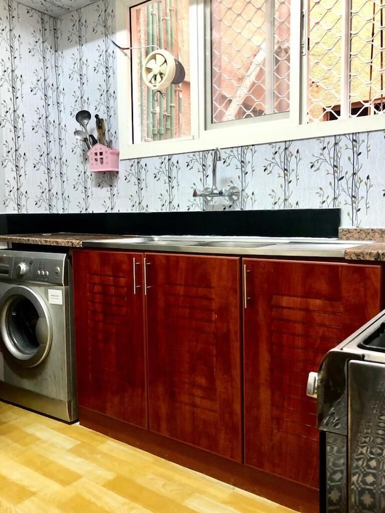 Shared Dormitory, Women Only, City View (1 Bed In 6 Bed Dorm) photo 3
