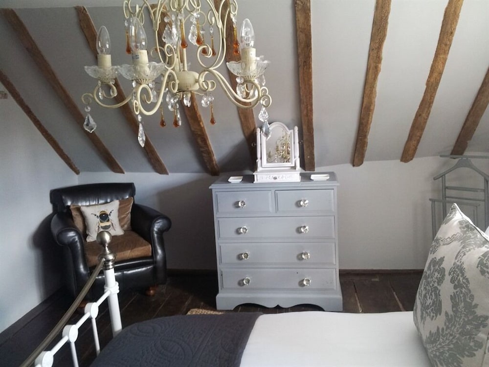 Double Room, Private Bathroom (Sleeps 4) photo 2