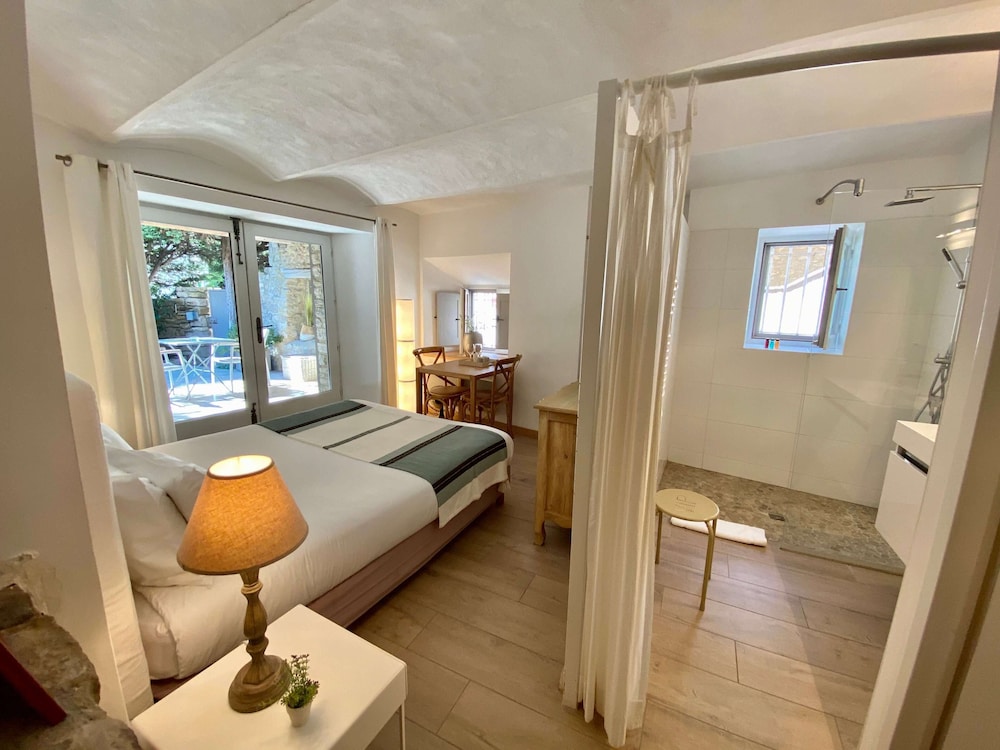 Comfort Double Room (Coquet) - Photo 21