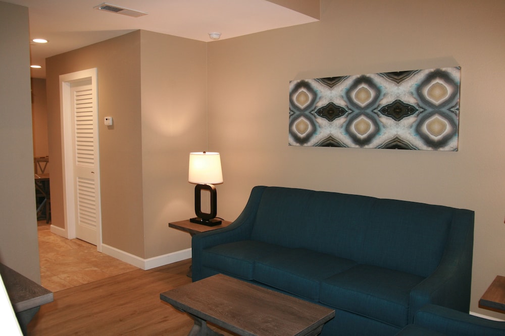 Waterside Suites and Marina, Photo 14