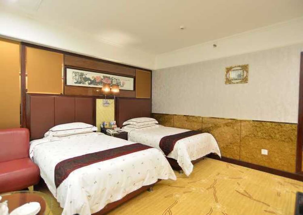 Deluxe Twin Room photo 2