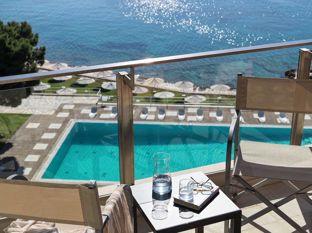 Superior Room, Sea View - Photo 4