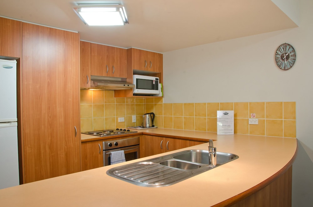 Standard Apartment, 2 Bedrooms, Non Smoking, Kitchen (7 nights) - Photo 12