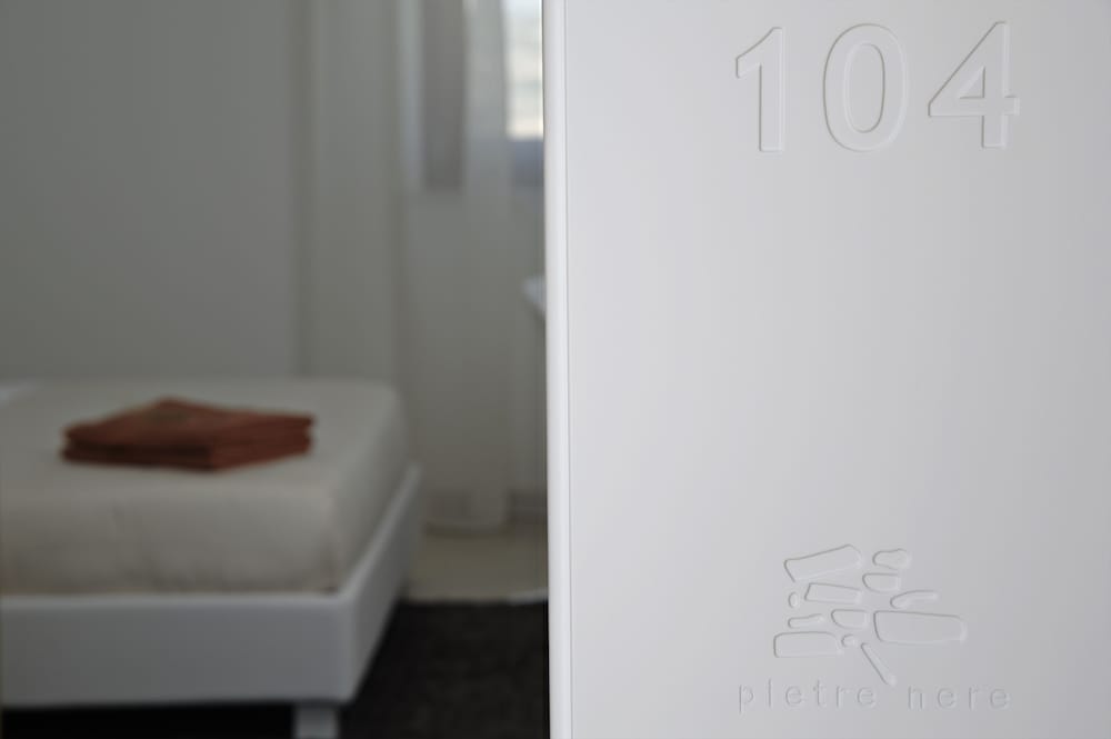 Classic Double or Twin Room, Accessible - Photo 2