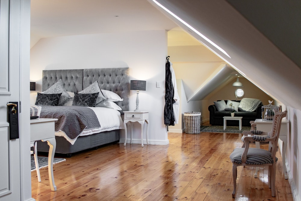 Honeymoon Quadruple Room